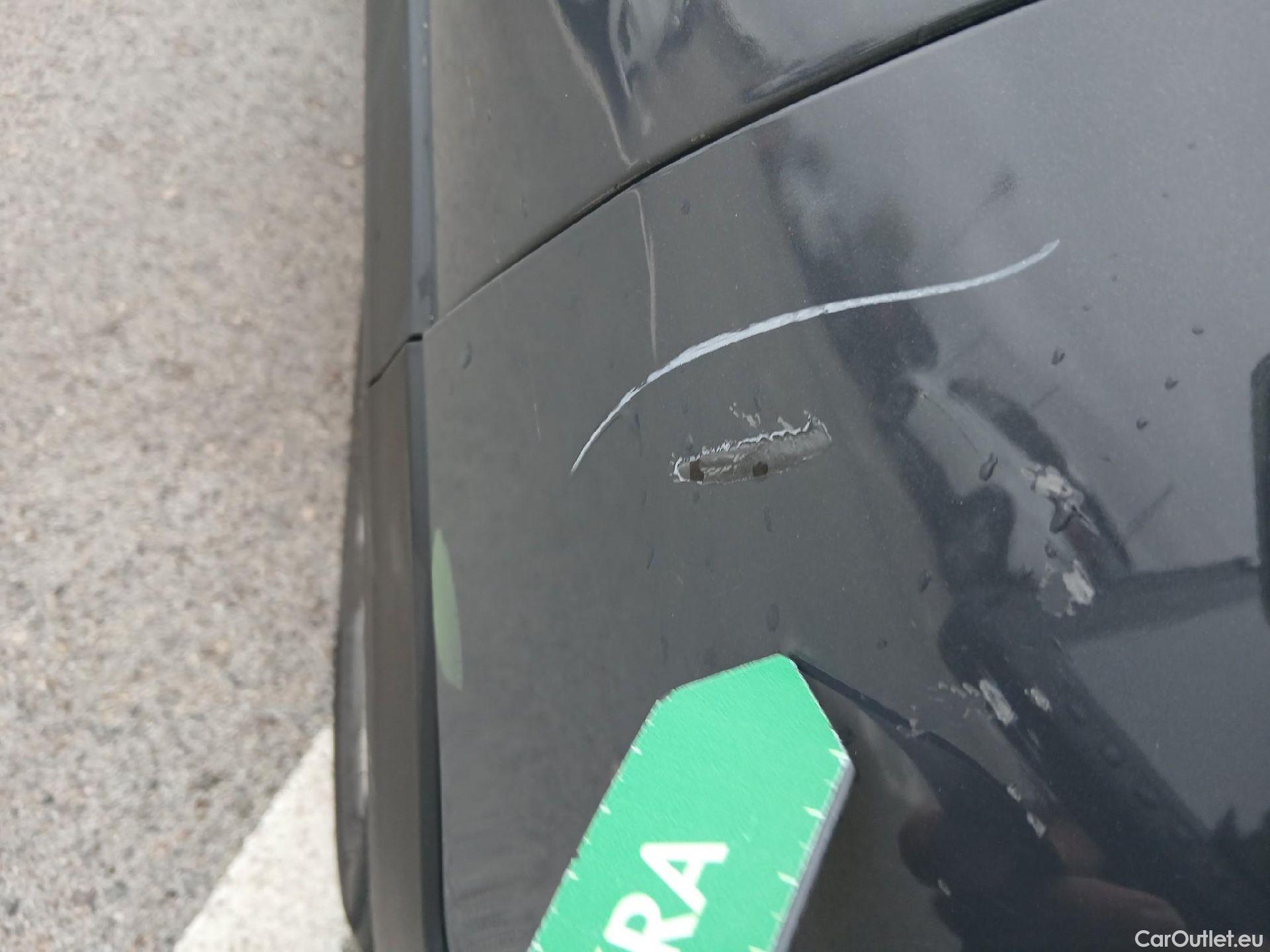  KIA  STONIC KIA  / 2017 / 5P / todoterreno 1.0 T-GDi 74kW (100CV) MHEV iMT Concept #32