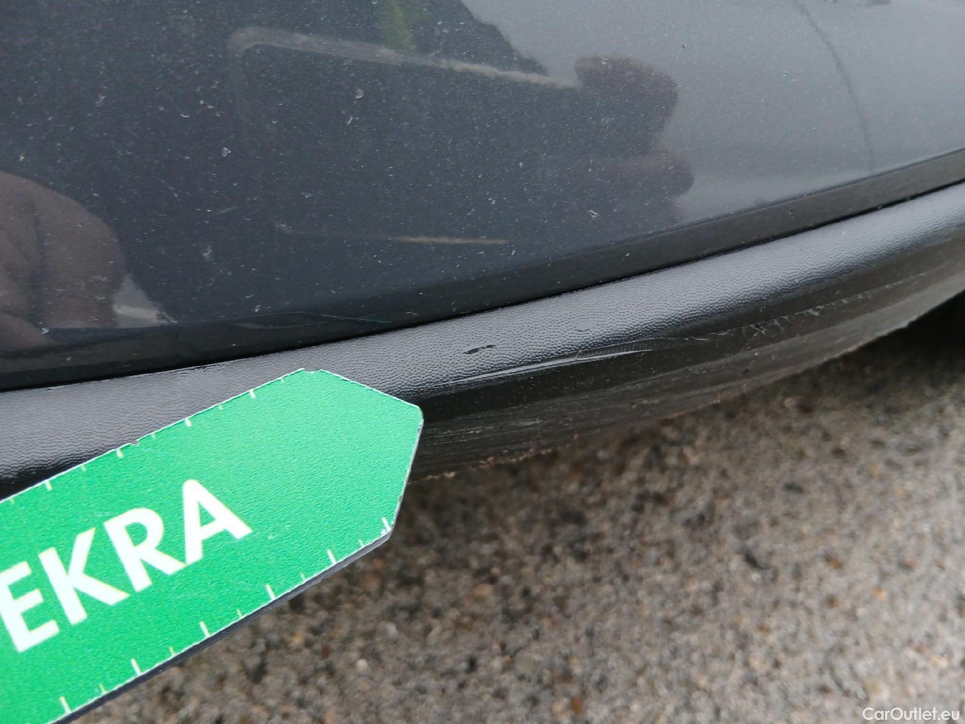  KIA  STONIC KIA  / 2017 / 5P / todoterreno 1.0 T-GDi 74kW (100CV) MHEV iMT Concept #9