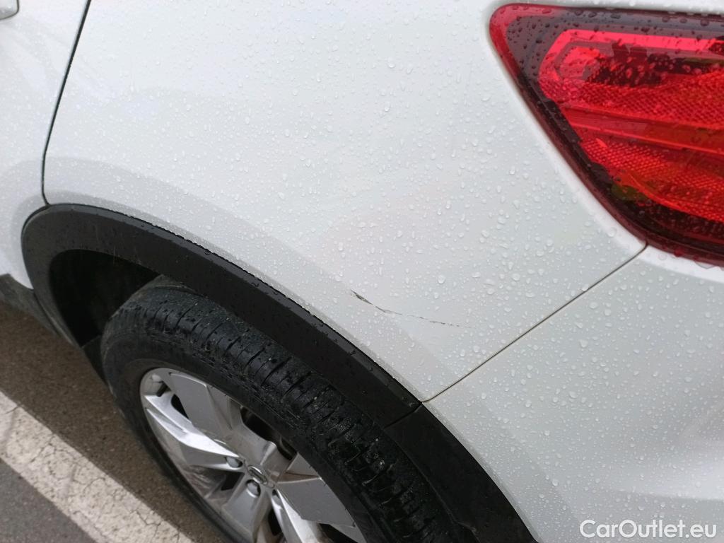  Volvo  XC 40 VOLVO XC40 / 2017 / 5P / todoterreno 1.5 T3 Momentum Pro Auto #13