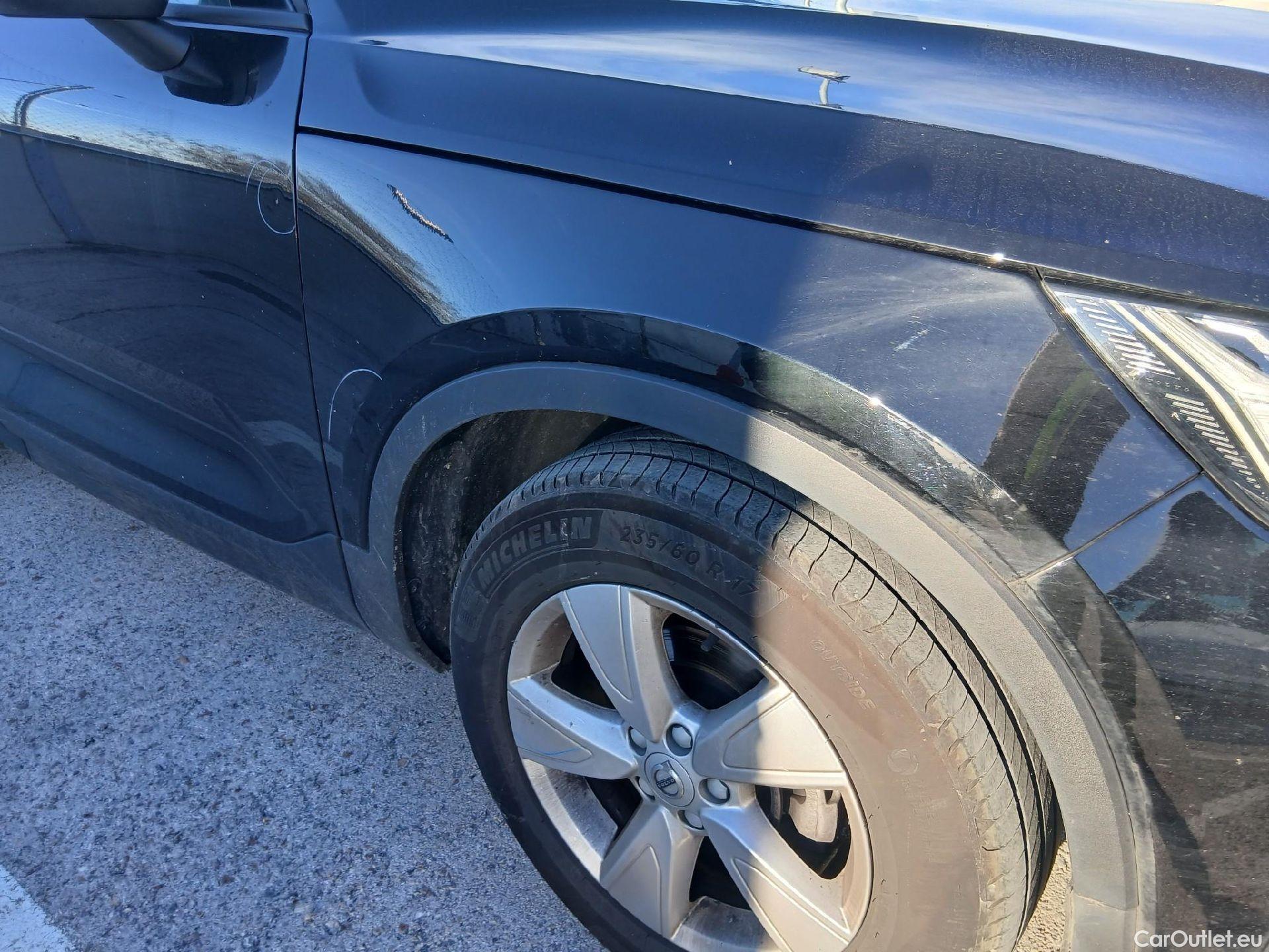  Volvo  XC 40 VOLVO XC40 / 2021 / 5P / todoterreno 1.5 T2 Essential #38