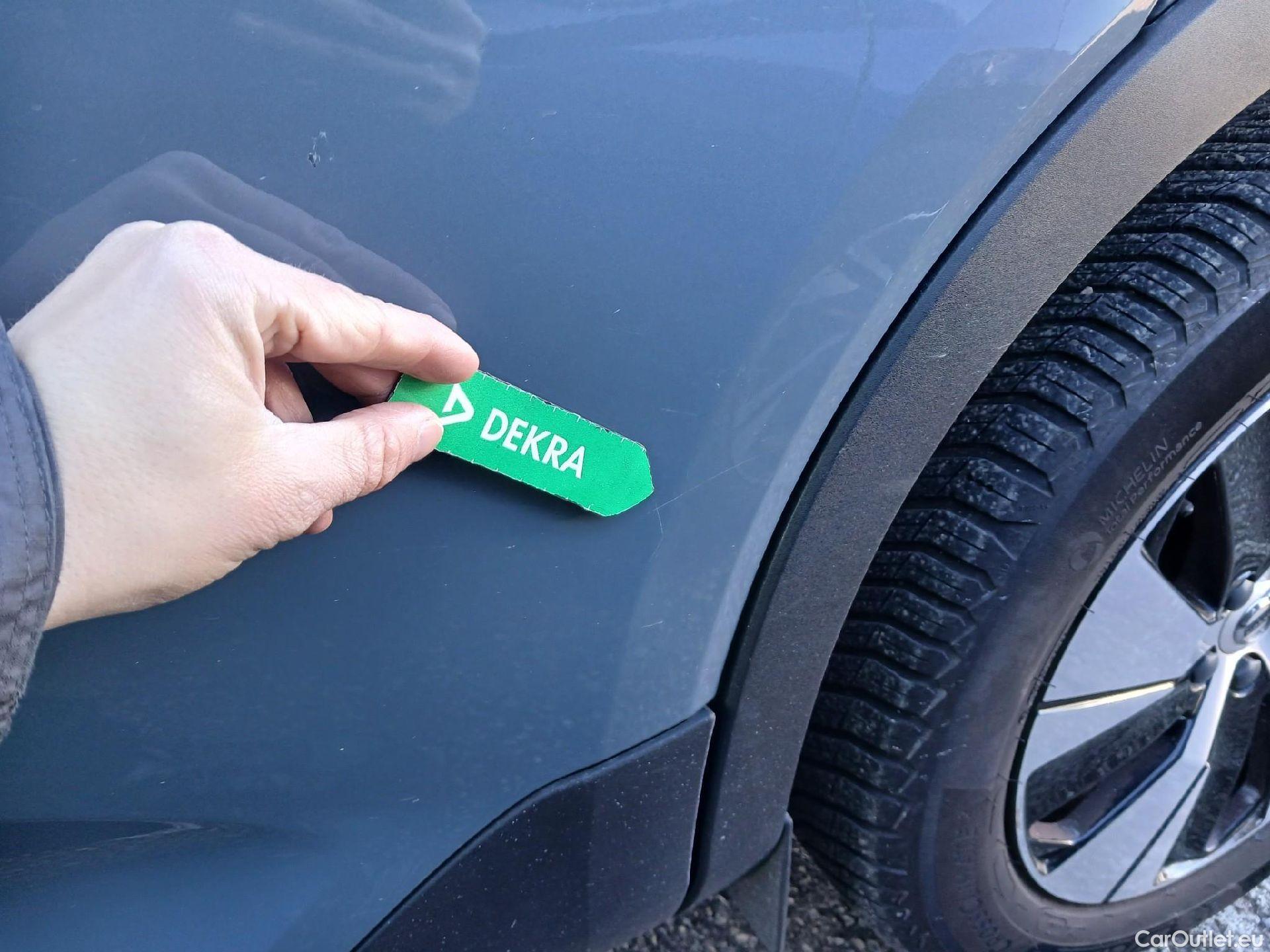  Volvo  XC 40 VOLVO XC40 / 2017 / 5P / todoterreno 1.5 T5 Twin Recharge Inscription Ex Auto #2