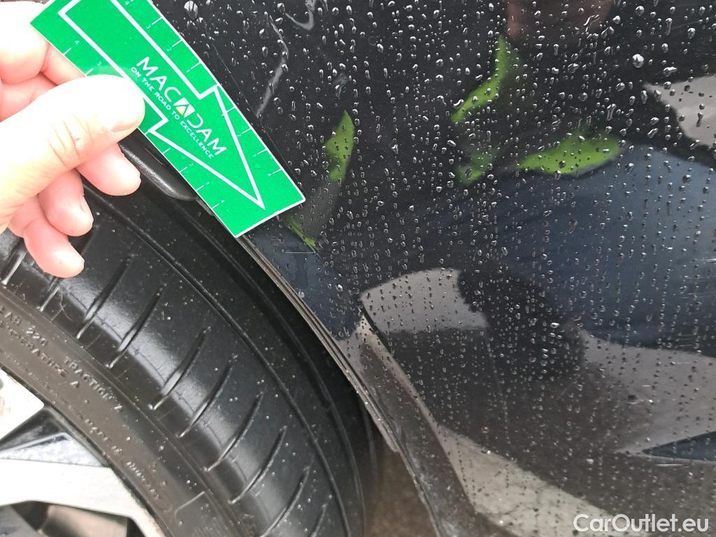  Volvo  XC60 VOLVO  / 2017 / 5P / todoterreno 2.0 T6 AWD Recharge R-Design Auto #26