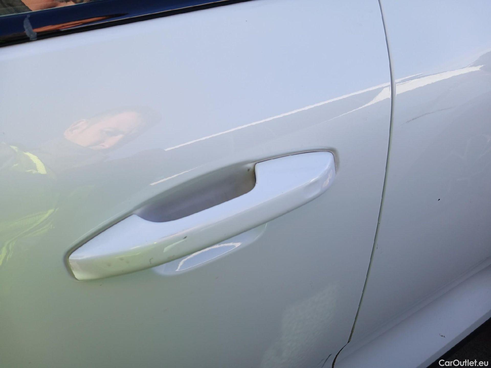  Volvo  XC 40 VOLVO XC40 / 2017 / 5P / todoterreno 1.5 T4 Twin Recharge R-Design Auto #6