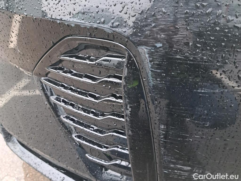  Volvo  XC60 VOLVO  / 2017 / 5P / todoterreno 2.0 T6 AWD Recharge R-Design Auto #24