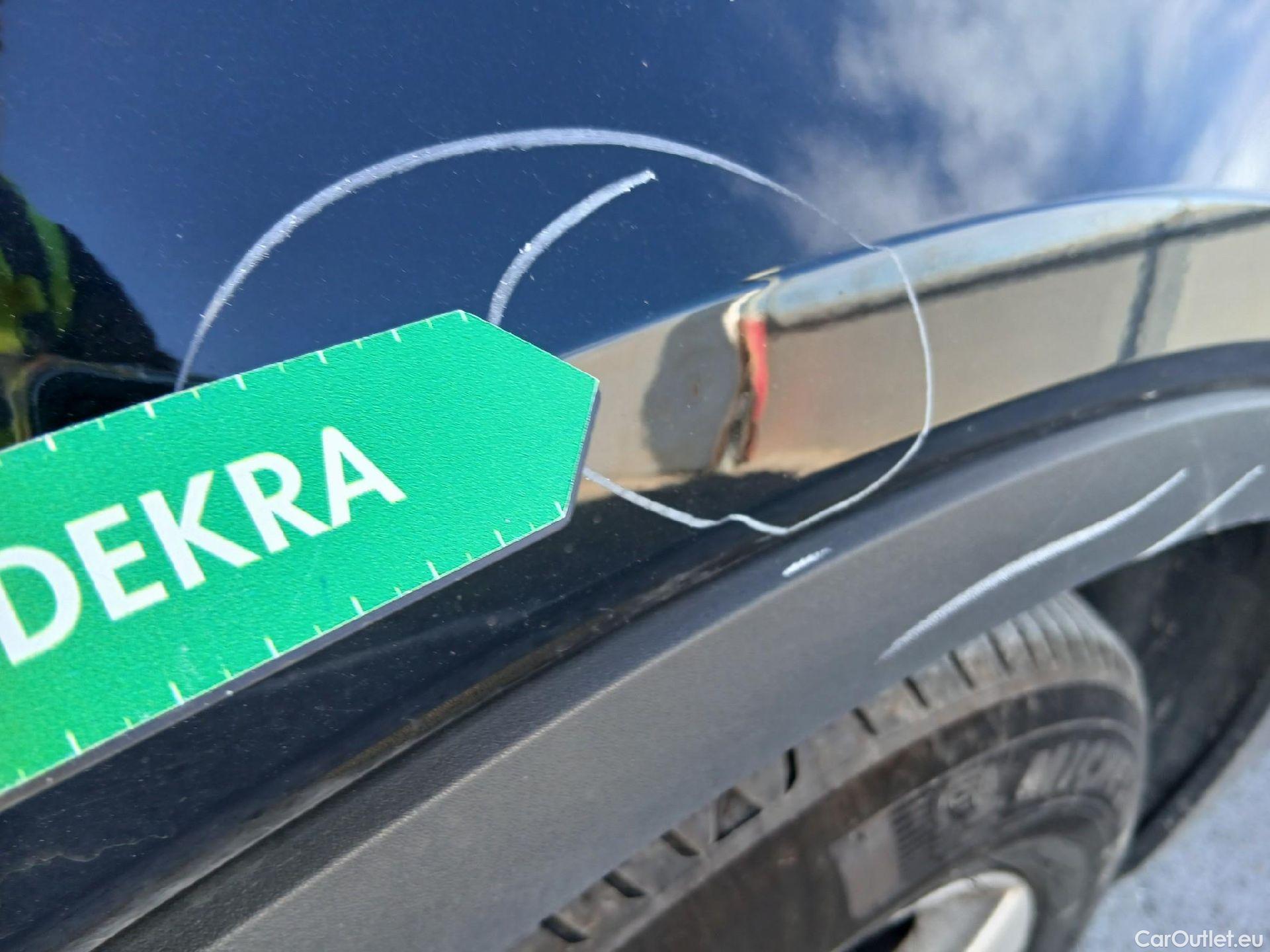  Volvo  XC 40 VOLVO XC40 / 2021 / 5P / todoterreno 1.5 T2 Essential #7