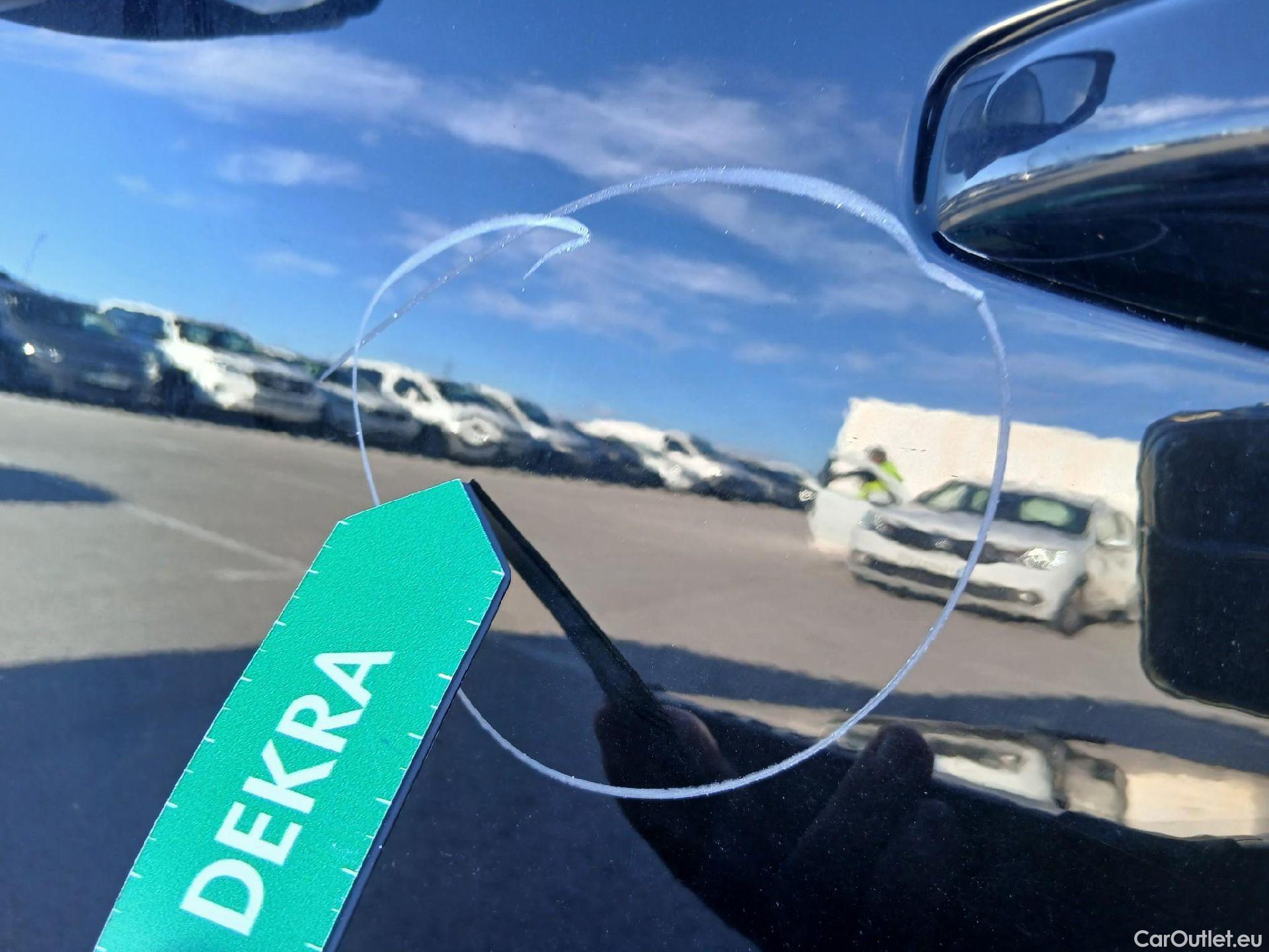  Volvo  XC 40 VOLVO XC40 / 2021 / 5P / todoterreno 1.5 T2 Essential #9