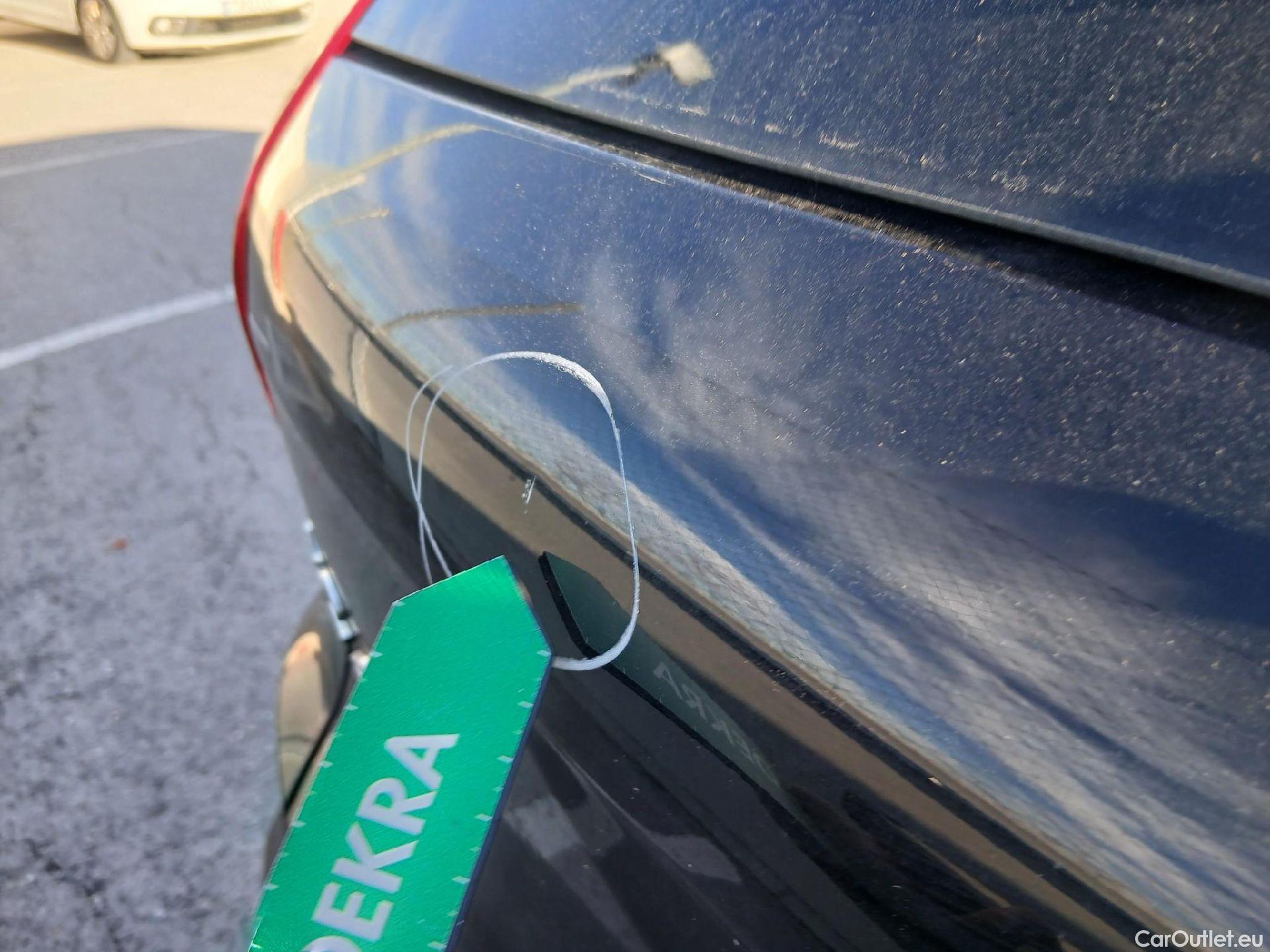  Volvo  XC 40 VOLVO XC40 / 2021 / 5P / todoterreno 1.5 T2 Essential #24