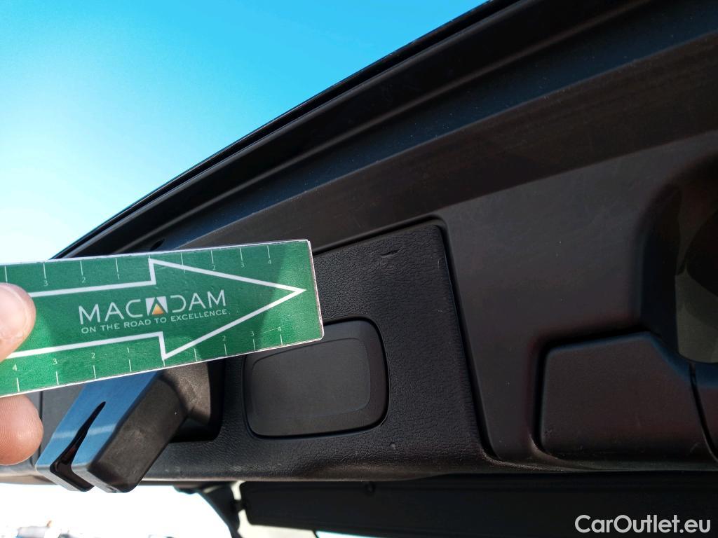  Volvo  XC60 VOLVO  / 2017 / 5P / todoterreno 2.0 D4 Momentum Auto #23