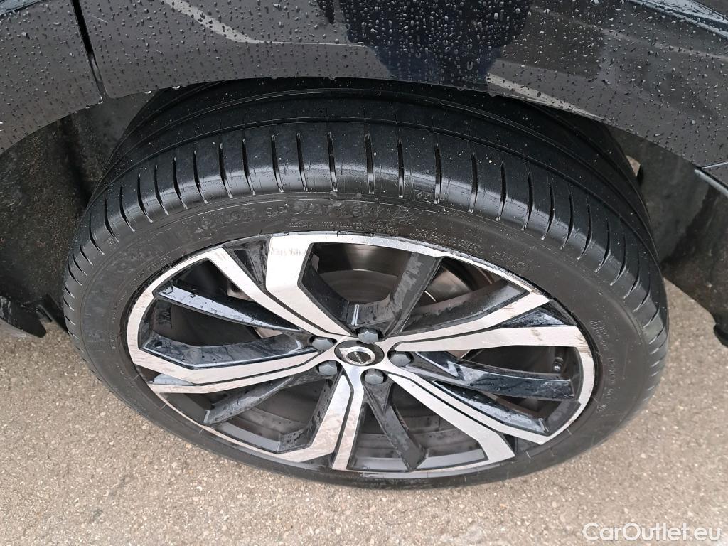  Volvo  XC60 VOLVO  / 2017 / 5P / todoterreno 2.0 T6 AWD Recharge R-Design Auto #3