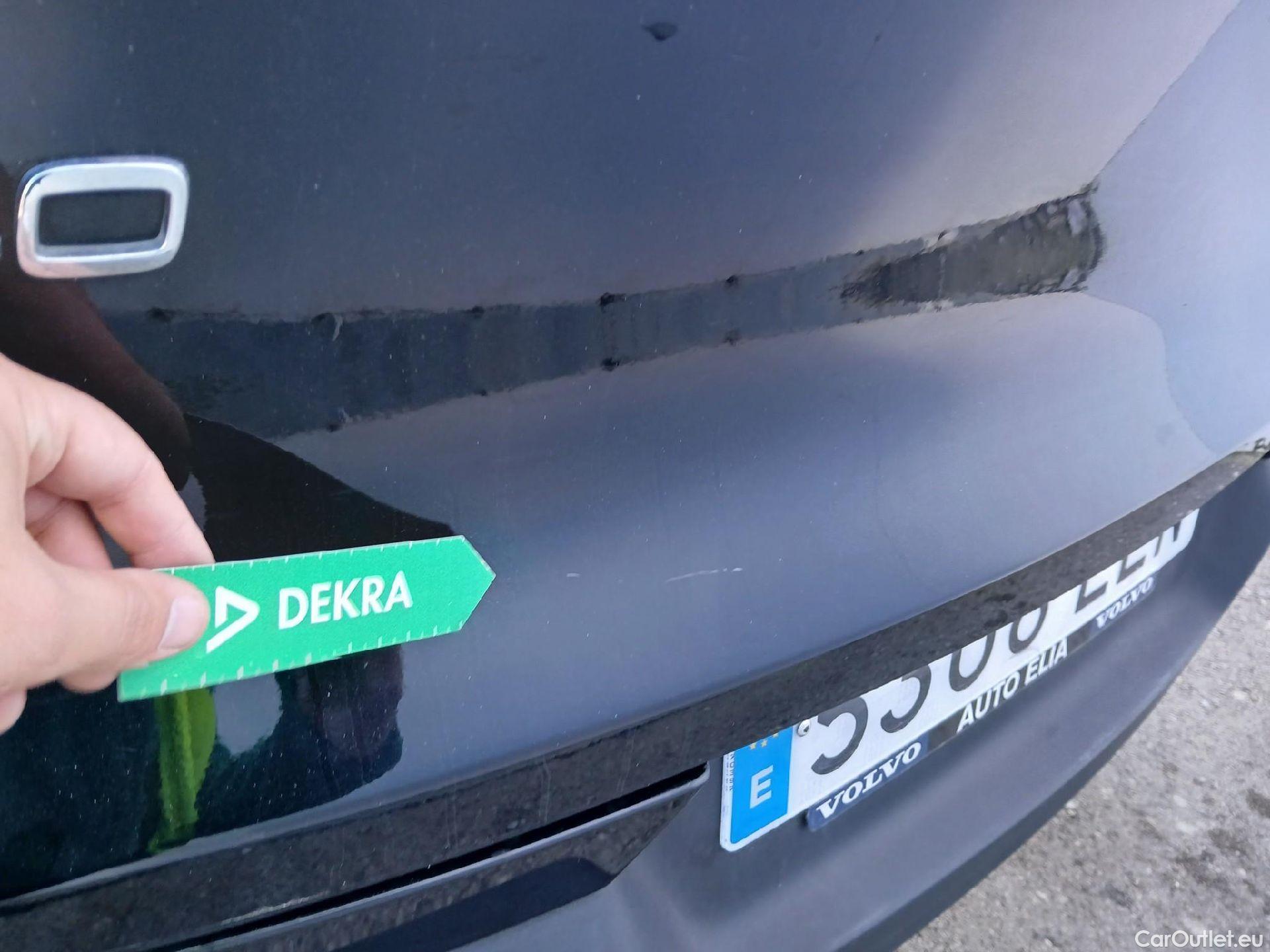  Volvo  XC 40 VOLVO XC40 / 2017 / 5P / todoterreno 1.5 T3 R-Design Auto #18