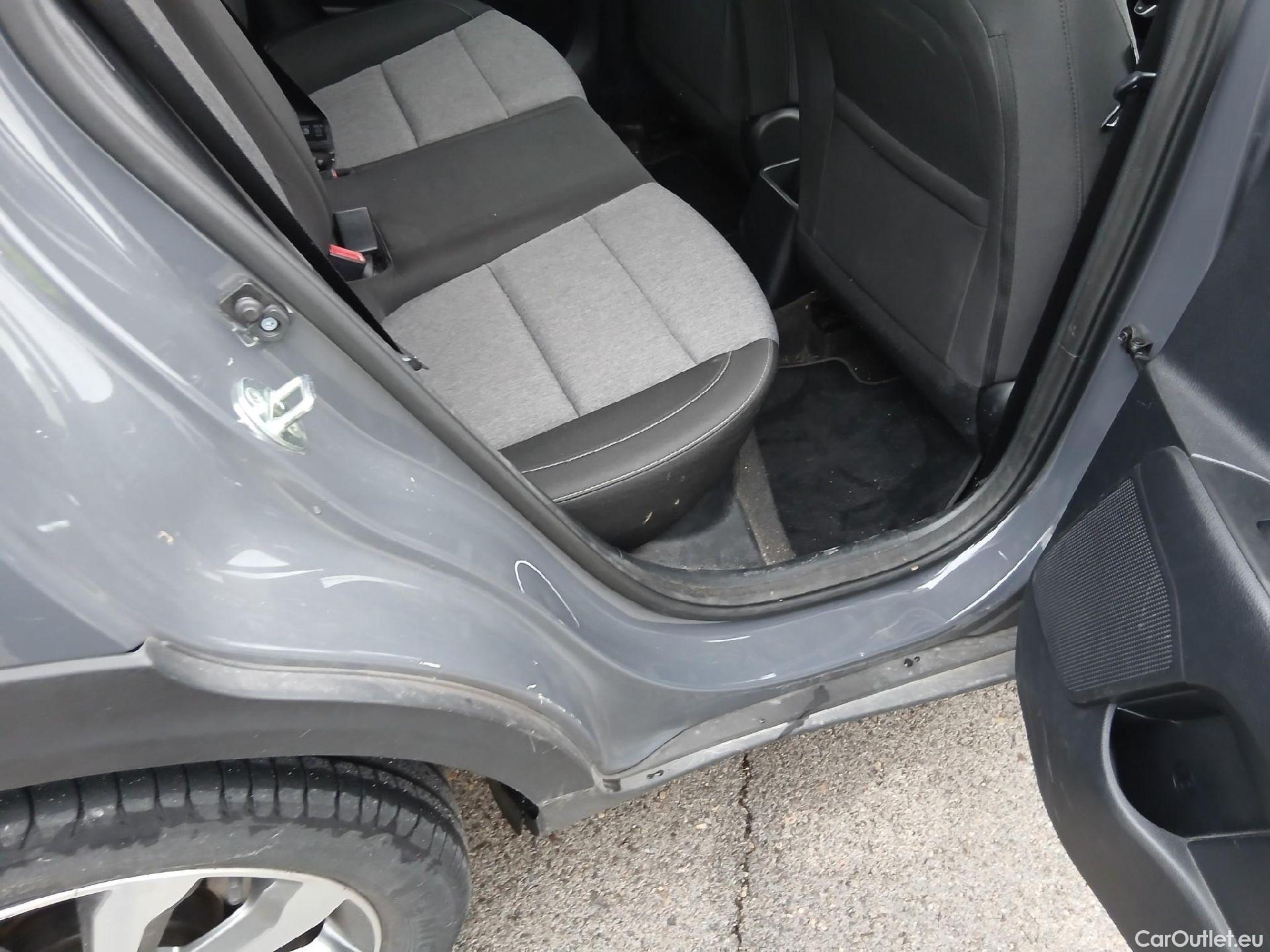  KIA  STONIC KIA  / 2017 / 5P / todoterreno 1.0 T-GDi 74kW (100CV) MHEV iMT Concept #41