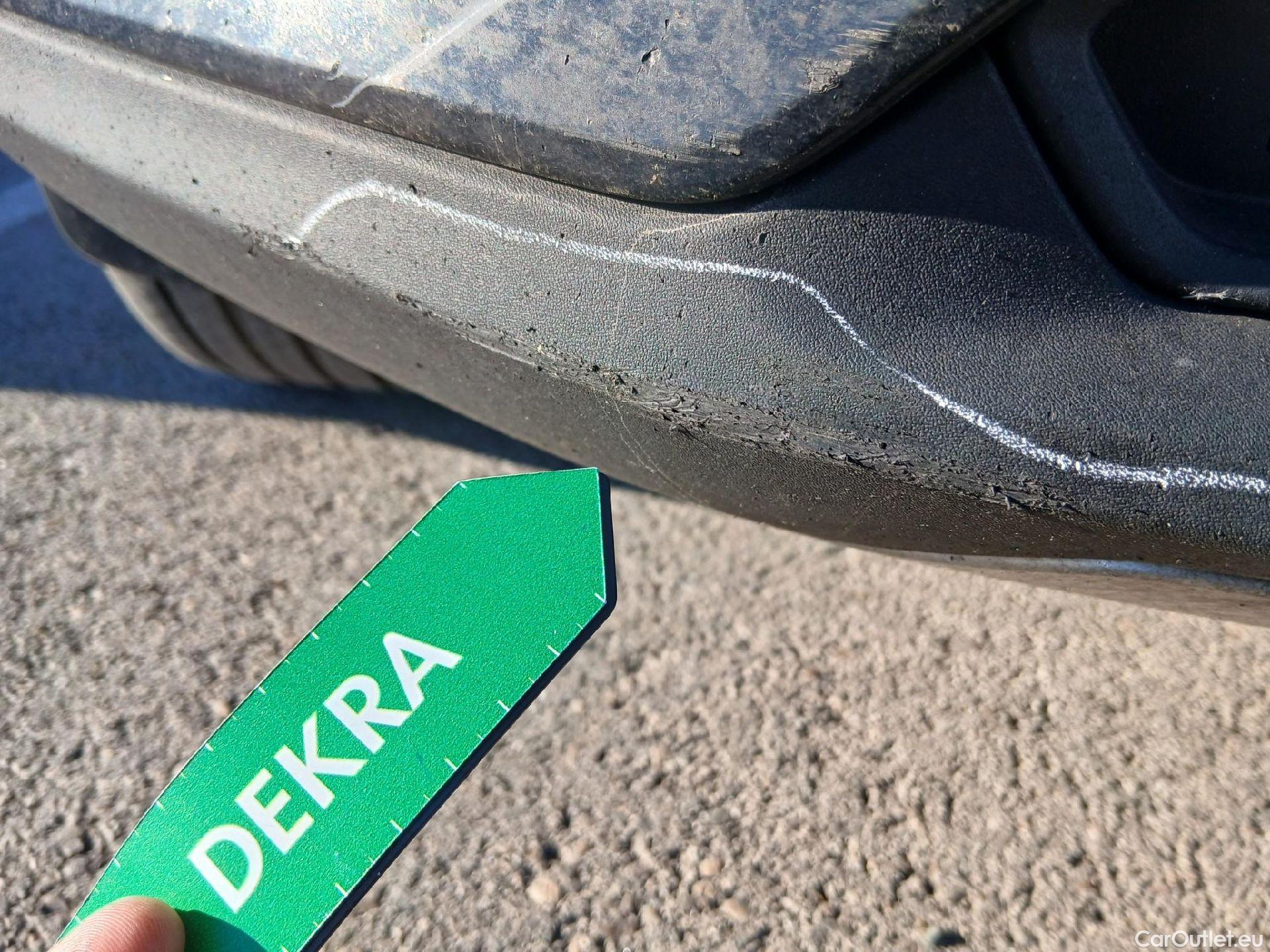  Volvo  XC 40 VOLVO XC40 / 2021 / 5P / todoterreno 1.5 T2 Essential #5