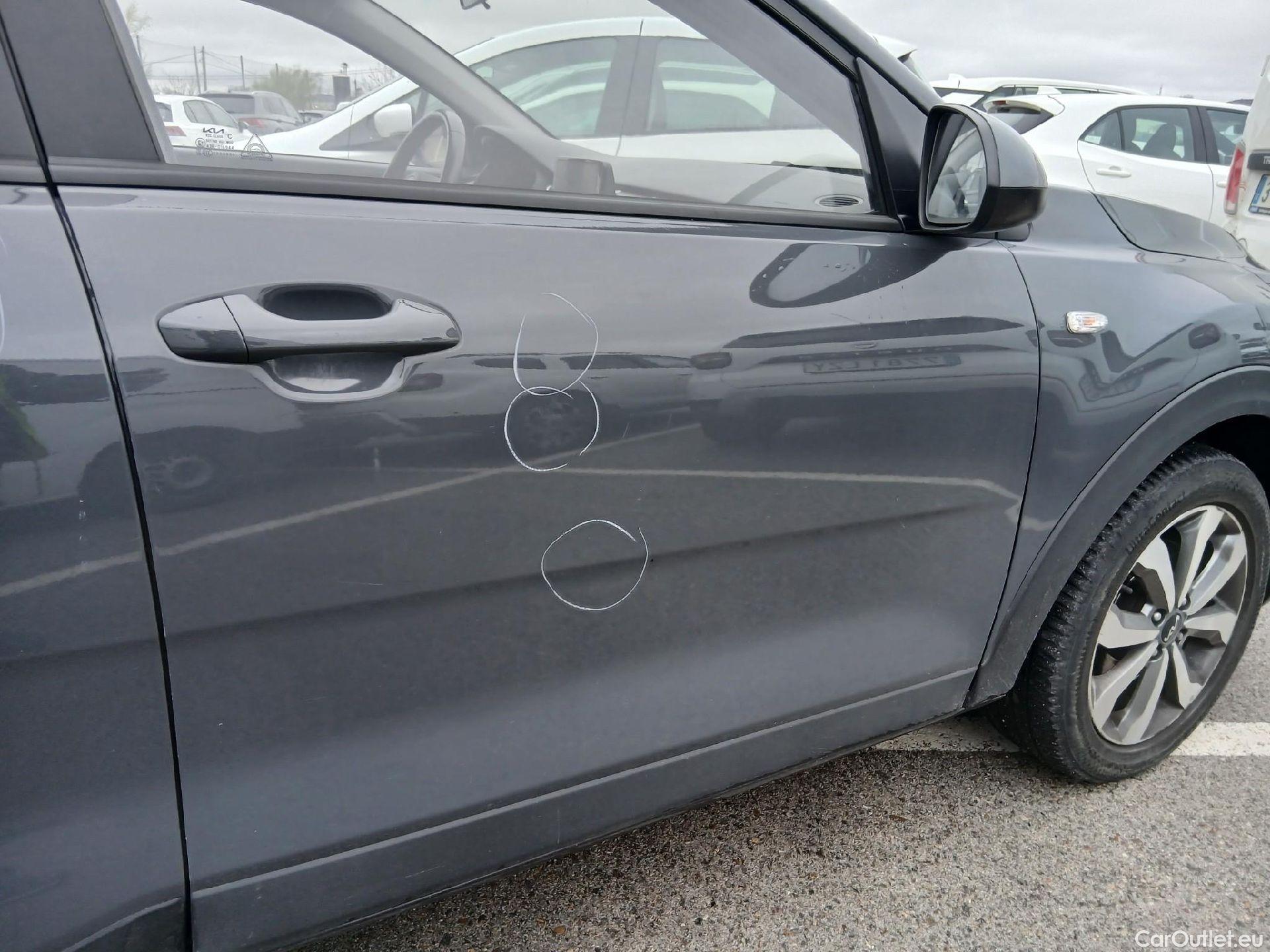  KIA  STONIC KIA  / 2017 / 5P / todoterreno 1.0 T-GDi 74kW (100CV) MHEV iMT Concept #43