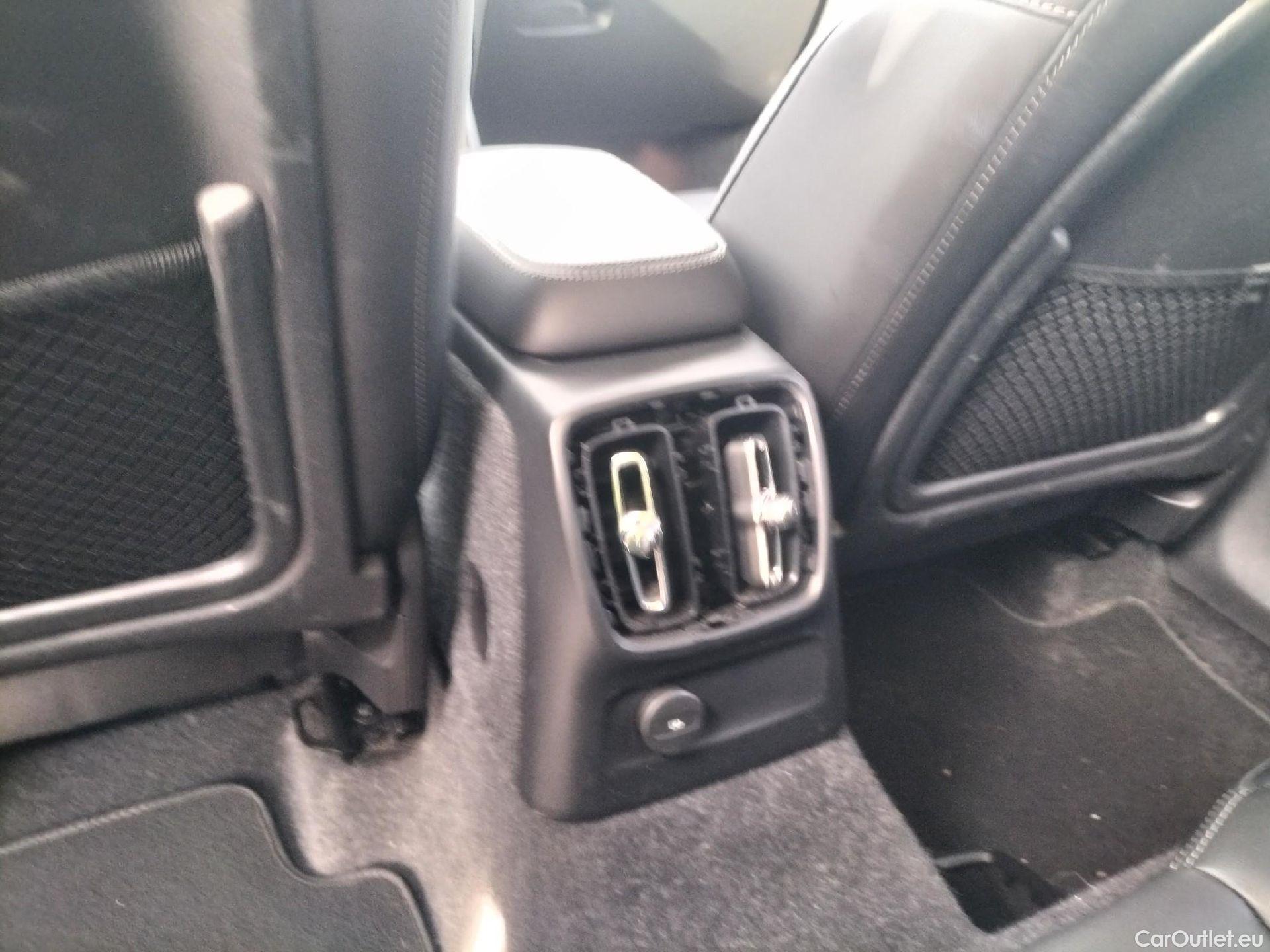  Volvo  XC 40 VOLVO XC40 / 2017 / 5P / todoterreno 1.5 T5 Twin Recharge Inscription Auto #21