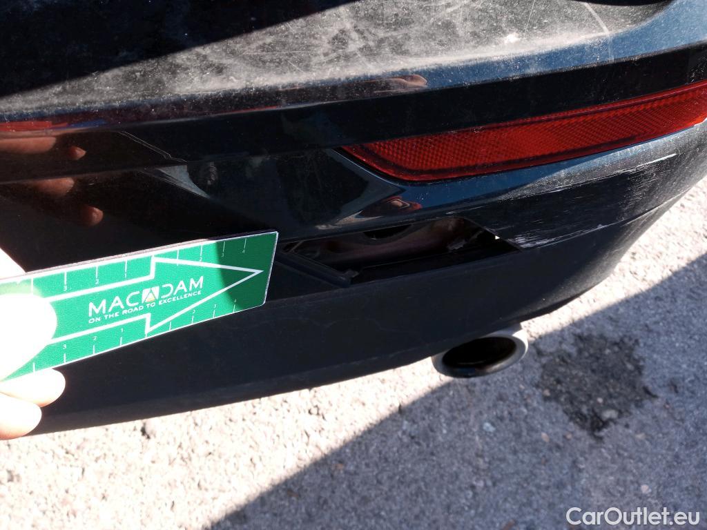  Volvo  XC60 VOLVO  / 2017 / 5P / todoterreno 2.0 D4 Momentum Auto #3