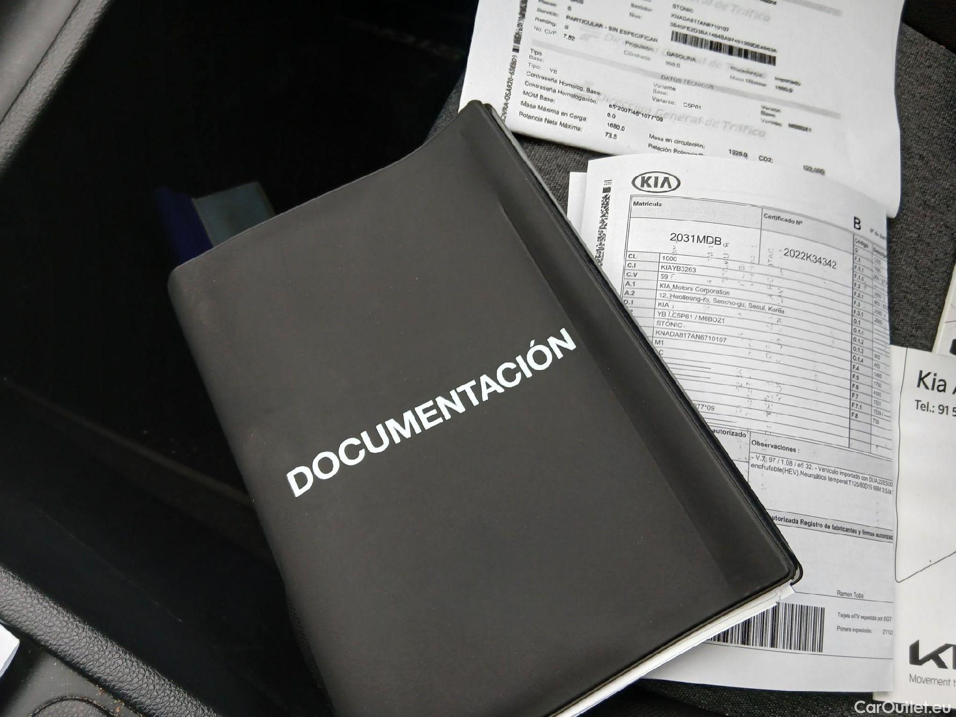  KIA  STONIC KIA  / 2017 / 5P / todoterreno 1.0 T-GDi 74kW (100CV) MHEV iMT Concept #47