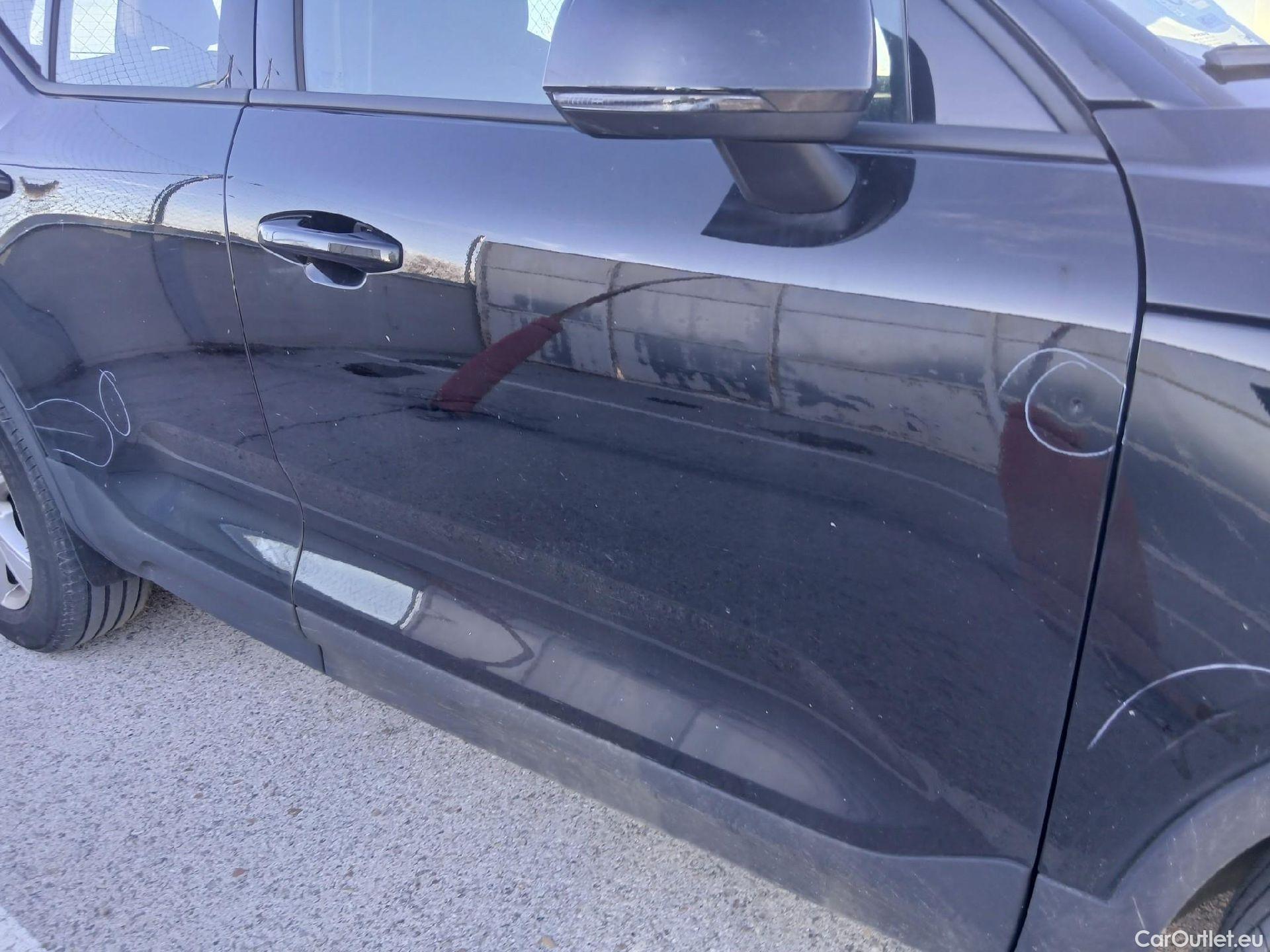  Volvo  XC 40 VOLVO XC40 / 2021 / 5P / todoterreno 1.5 T2 Essential #37