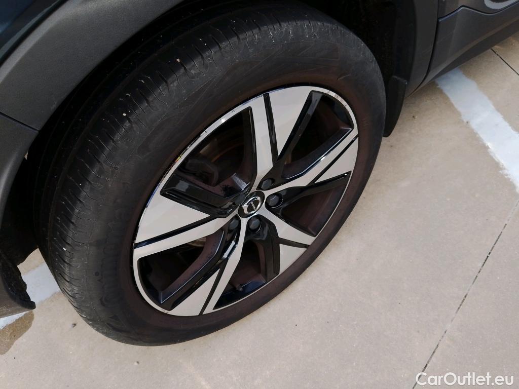  Volvo  XC 40 VOLVO XC40 / 2017 / 5P / todoterreno 1.5 T4 Twin Recharge R-Design Auto #5