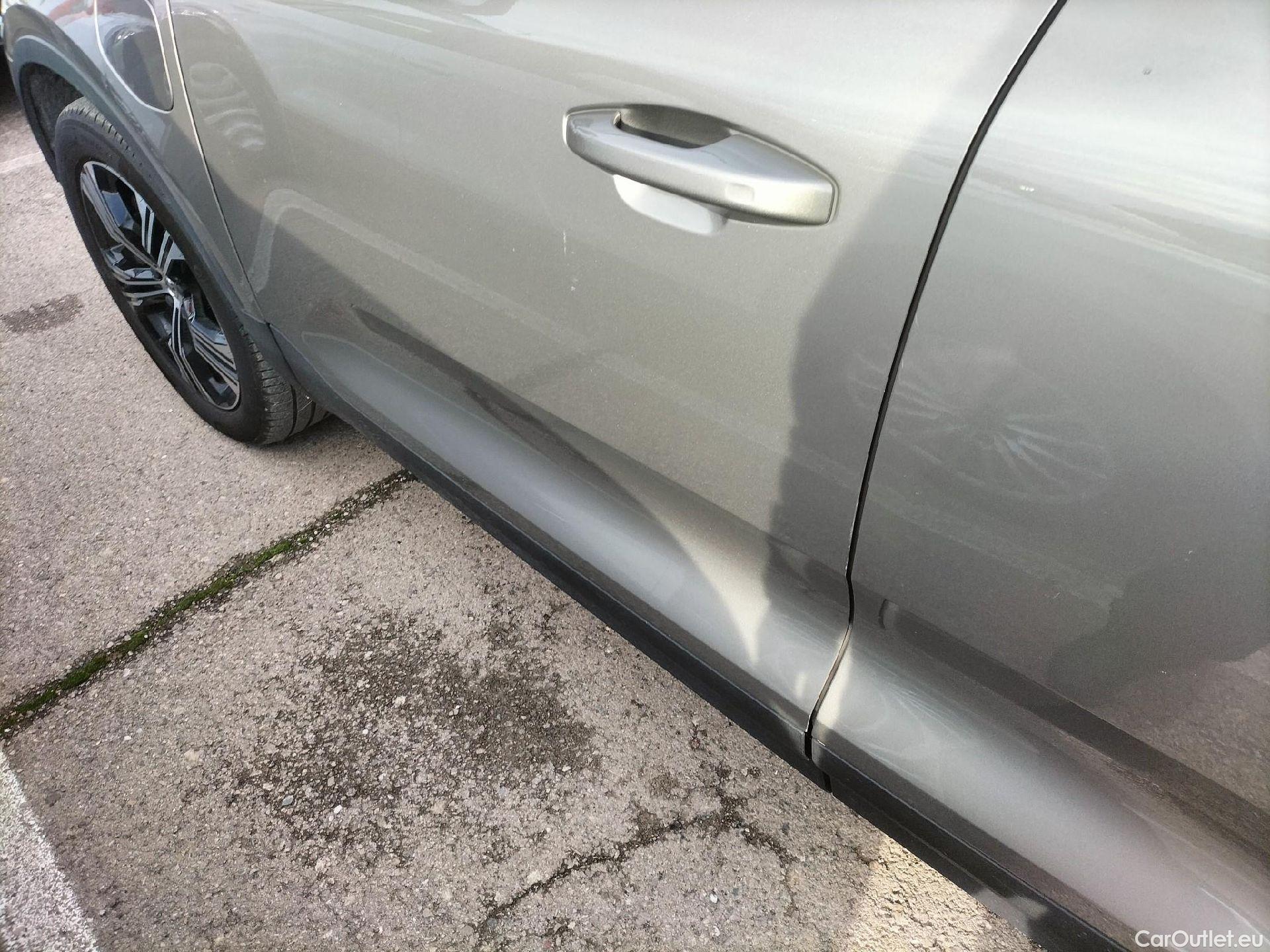  Volvo  XC 40 VOLVO XC40 / 2017 / 5P / todoterreno 1.5 T5 Twin Recharge Inscription Auto #16