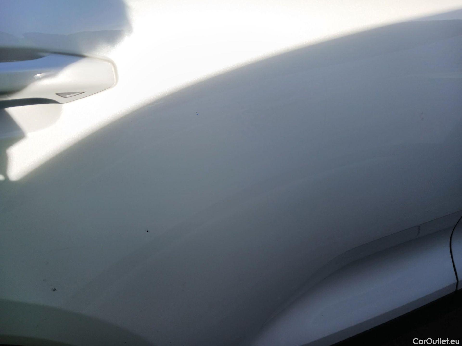  Volvo  XC 40 VOLVO XC40 / 2017 / 5P / todoterreno 1.5 T4 Twin Recharge R-Design Auto #16