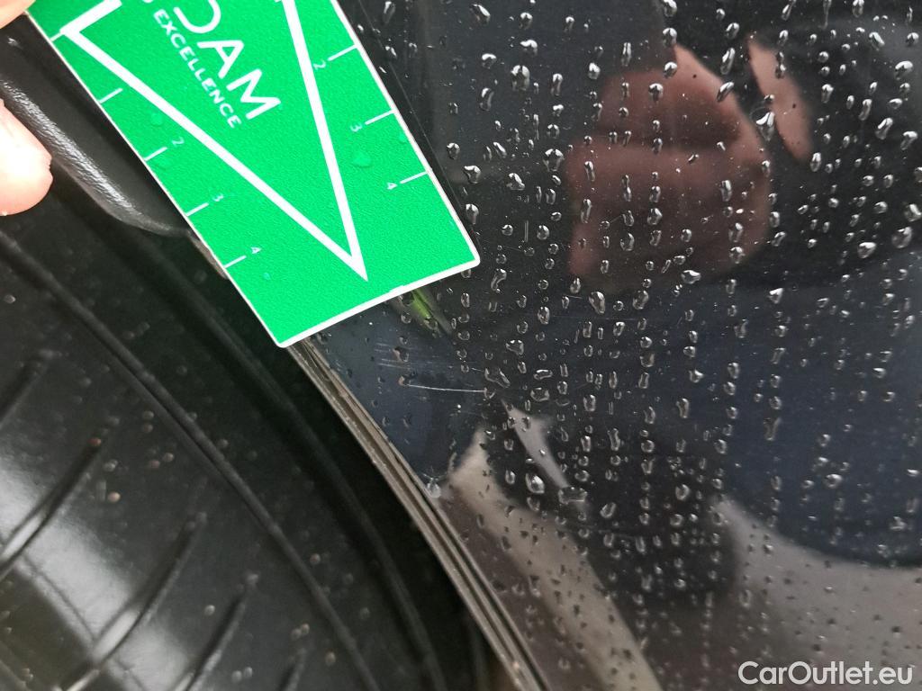  Volvo  XC60 VOLVO  / 2017 / 5P / todoterreno 2.0 T6 AWD Recharge R-Design Auto #27