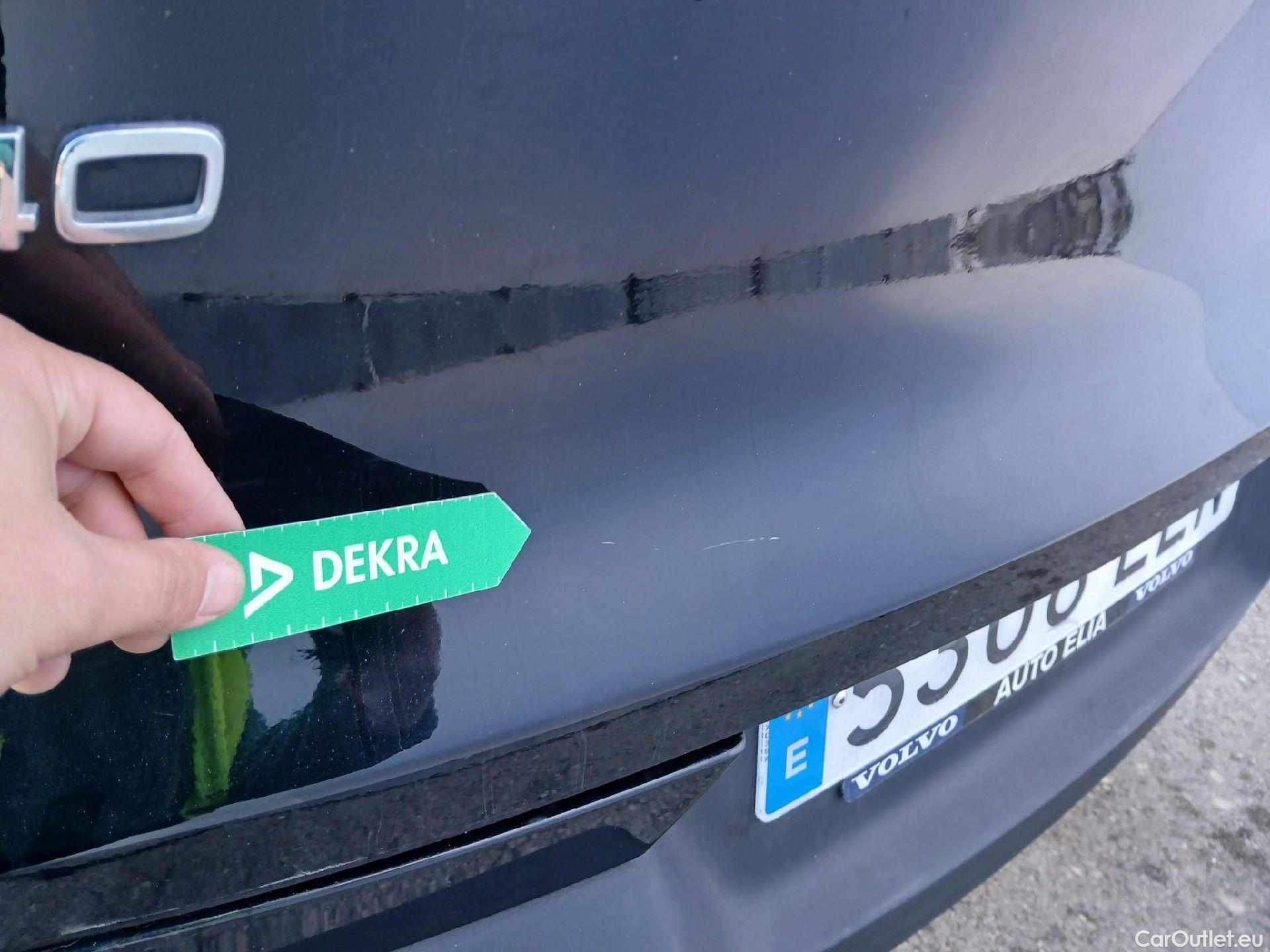  Volvo  XC 40 VOLVO XC40 / 2017 / 5P / todoterreno 1.5 T3 R-Design Auto #19