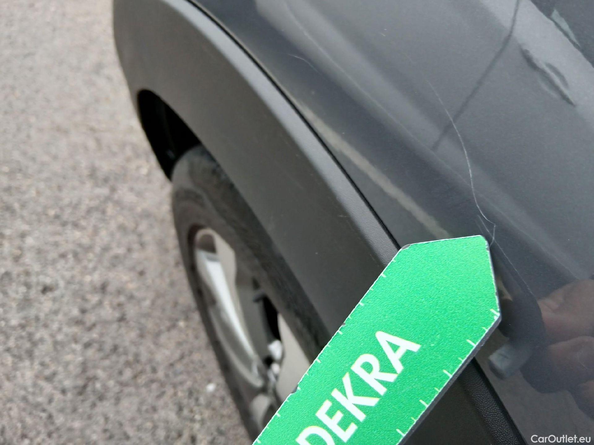  KIA  STONIC KIA  / 2017 / 5P / todoterreno 1.0 T-GDi 74kW (100CV) MHEV iMT Concept #13