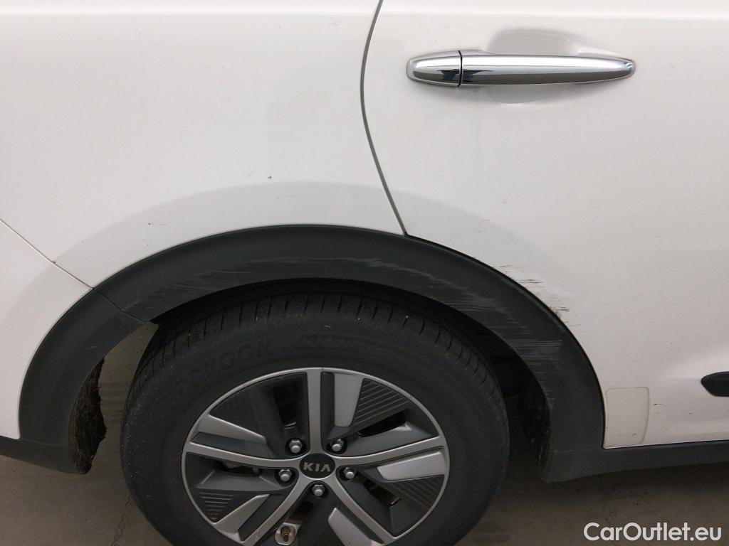  KIA  Niro KIA  / 2019 / 5P / crossover 1.6 GDi HEV 104kW (141CV) Drive #31