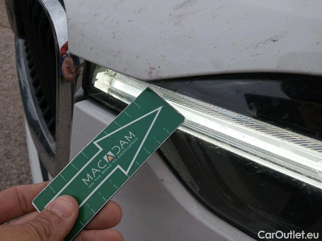  Volvo  XC60 VOLVO  / 2017 / 5P / todoterreno 2.0 B4 D Momentum Pro Auto #14