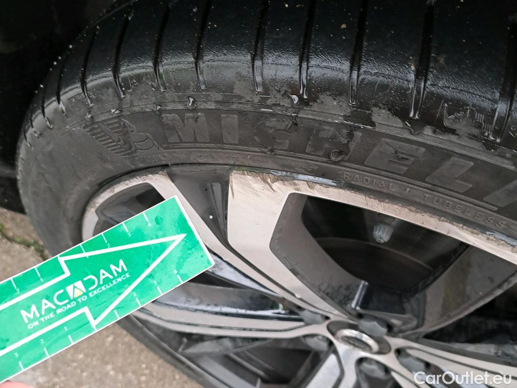  Volvo  XC60 VOLVO  / 2017 / 5P / todoterreno 2.0 T6 AWD Recharge R-Design Auto #8