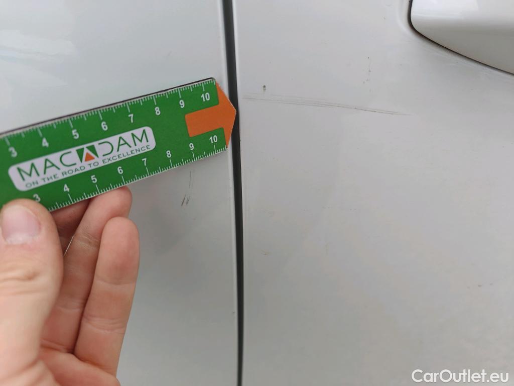  Volvo  XC 40 VOLVO XC40 / 2017 / 5P / todoterreno 1.5 T4 Twin Recharge R-Design Auto #30