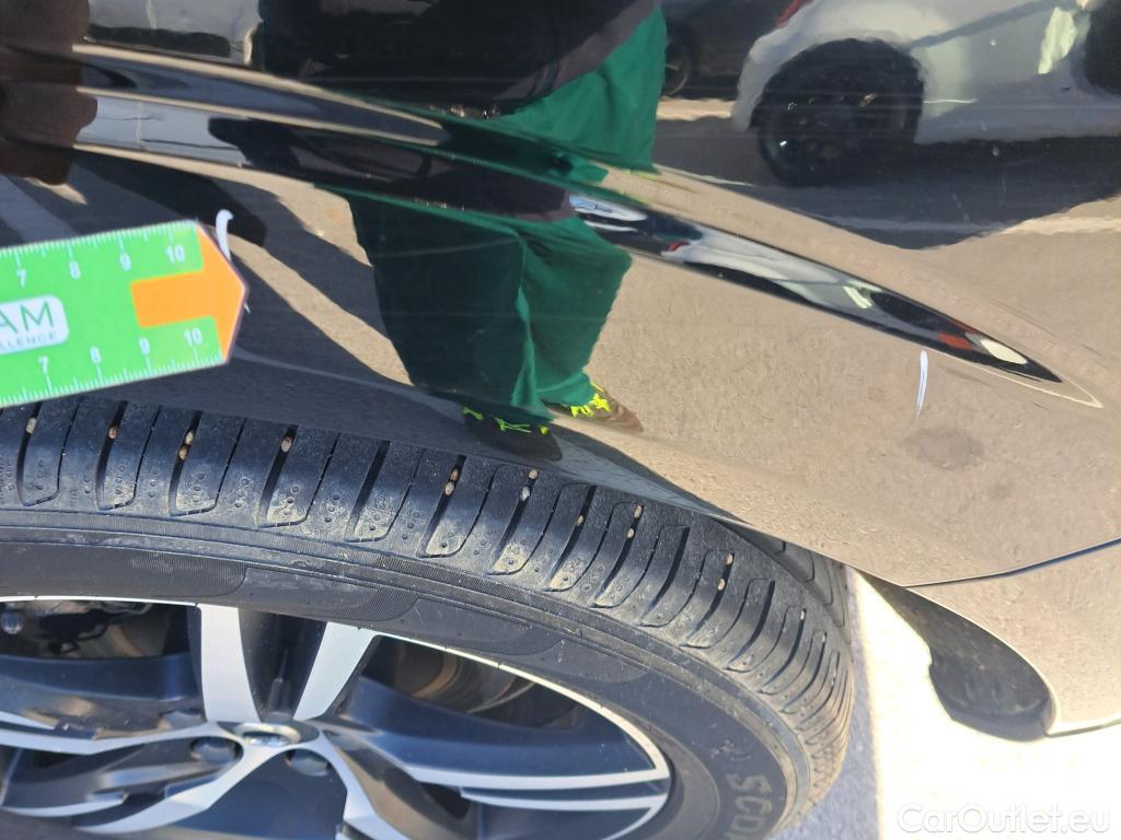  Volvo  XC60 VOLVO  / 2017 / 5P / todoterreno 2.0 T6 AWD Recharge R-Design Auto #30