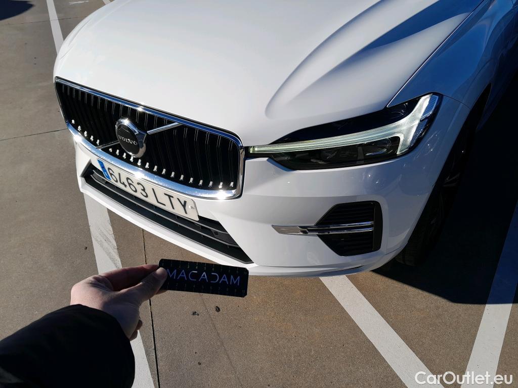 Volvo  XC60 VOLVO  / 2017 / 5P / todoterreno 2.0 B4 D Momentum Pro Auto #3