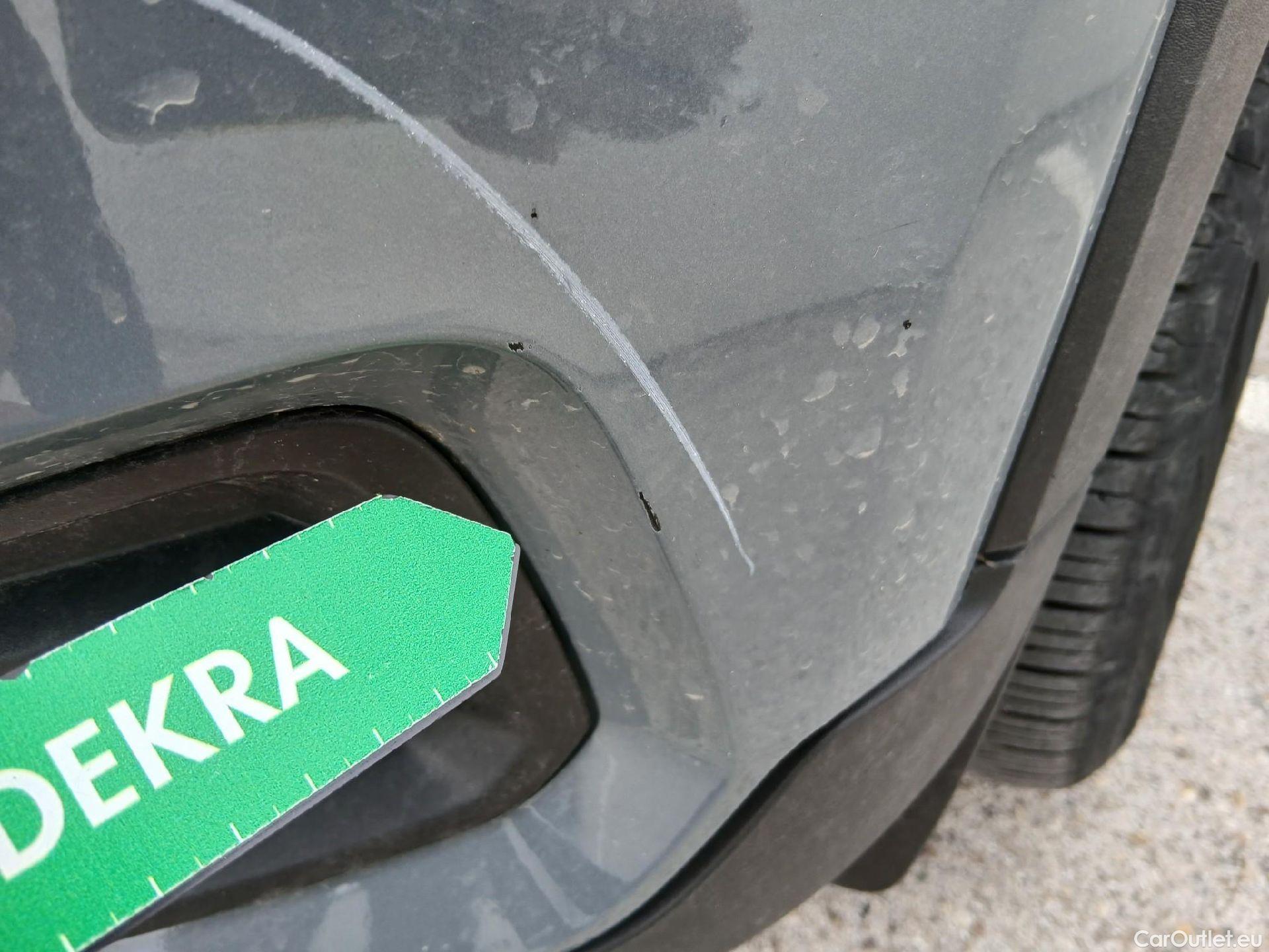  Volvo  XC 40 VOLVO XC40 / 2017 / 5P / todoterreno 1.5 T2 Momentum Pro Auto #3