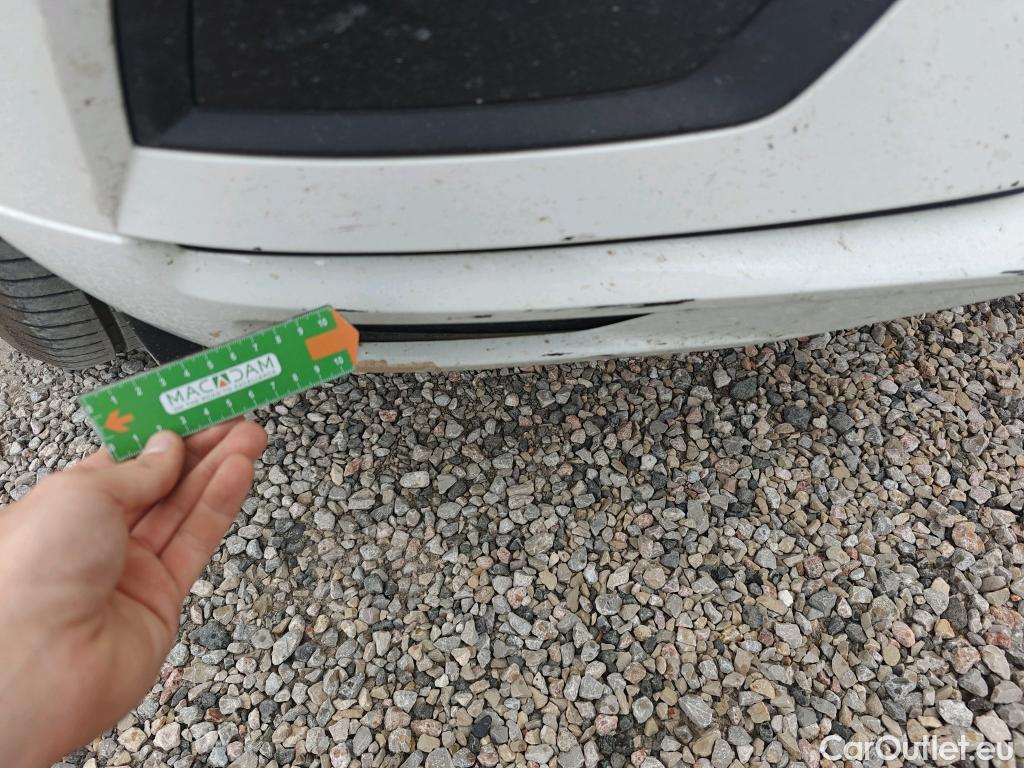  Volvo  XC60 VOLVO  / 2017 / 5P / todoterreno 2.0 B4 D AWD Momentum Pro Auto #22