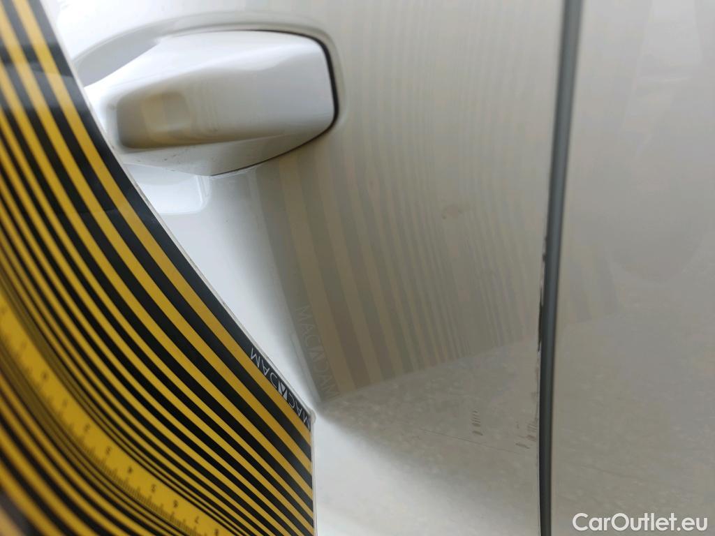  Volvo  XC 40 VOLVO XC40 / 2017 / 5P / todoterreno 1.5 T4 Twin Recharge R-Design Auto #16