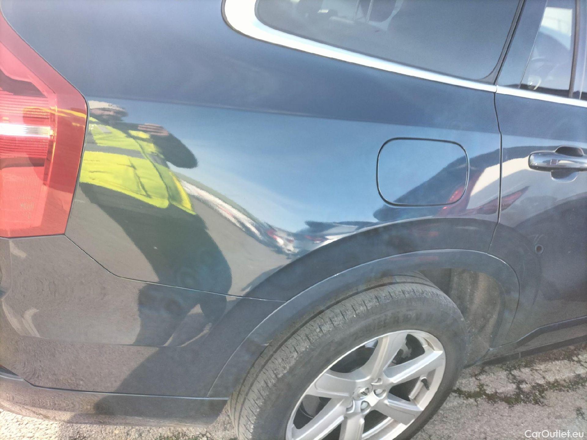  Volvo  XC90 VOLVO  / 2019 / 5P / todoterreno 2.0 B5 D AWD Core Auto #18