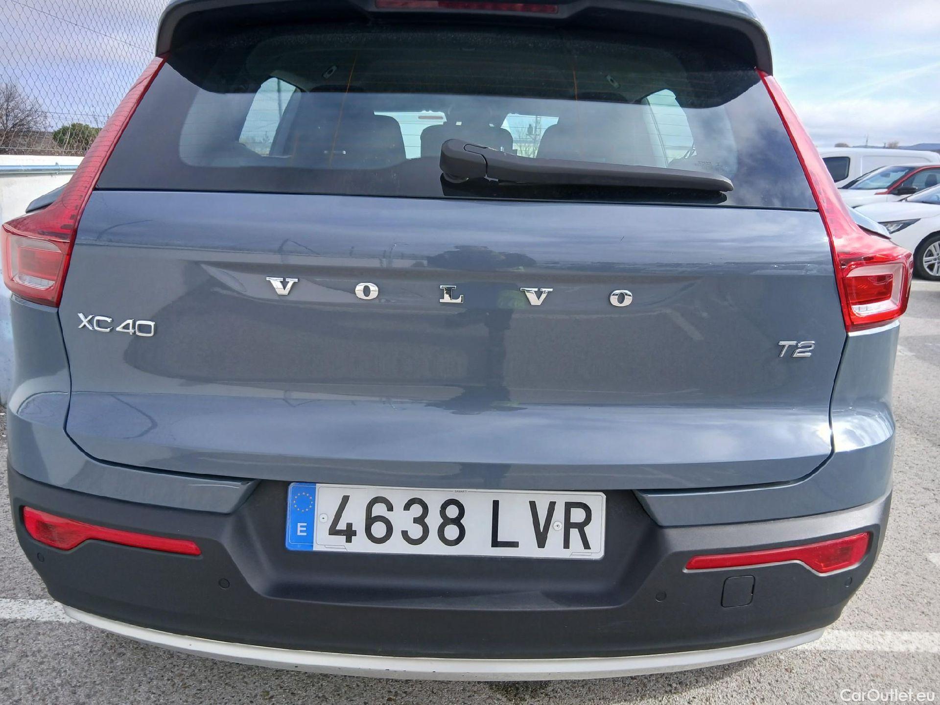  Volvo  XC 40 VOLVO XC40 / 2017 / 5P / todoterreno 1.5 T2 Momentum Pro Auto #17