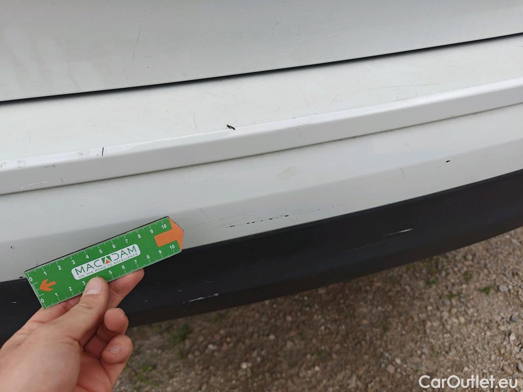  Volvo  XC60 VOLVO  / 2017 / 5P / todoterreno 2.0 B4 D AWD Momentum Pro Auto #36