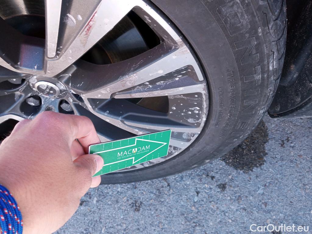  Volvo  XC90 VOLVO  / 2019 / 5P / todoterreno 2.0 T8 AWD Inscription Auto #1