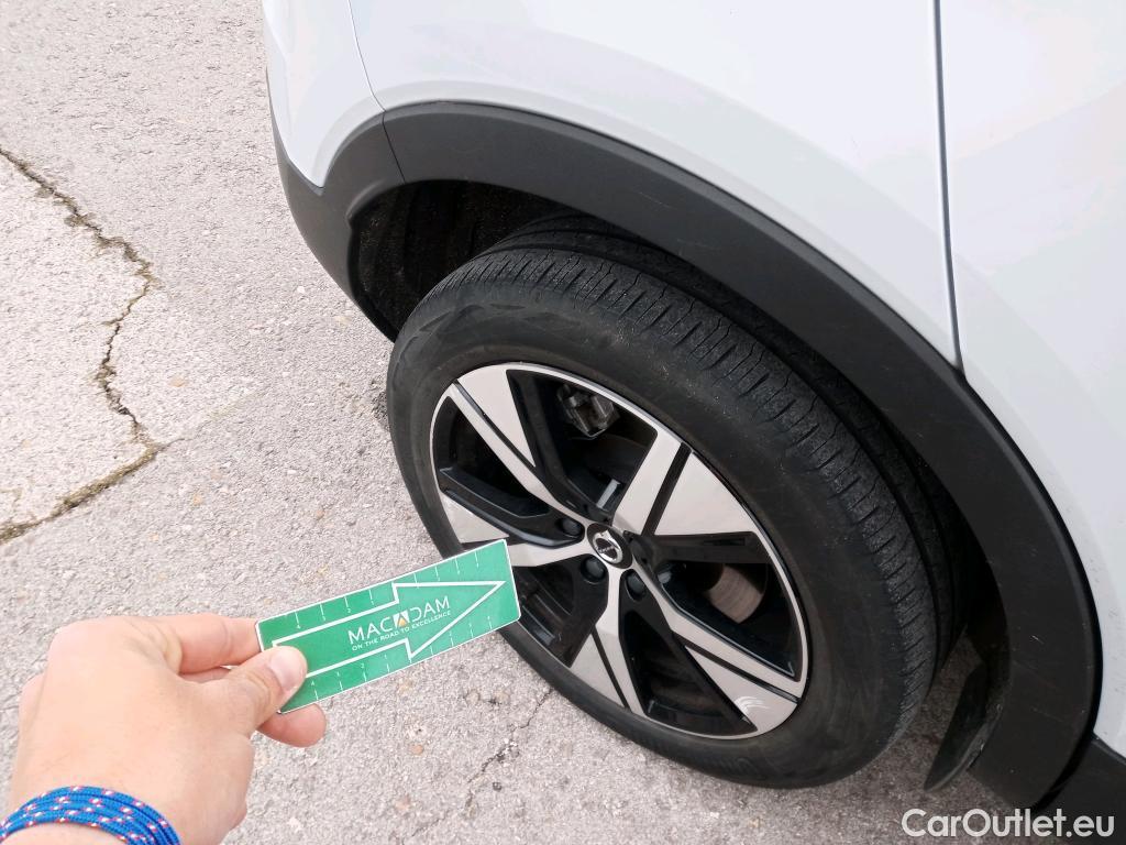  Volvo  XC 40 VOLVO XC40 / 2017 / 5P / todoterreno Recharge Twin Eléctrico Plus Auto AWD #4