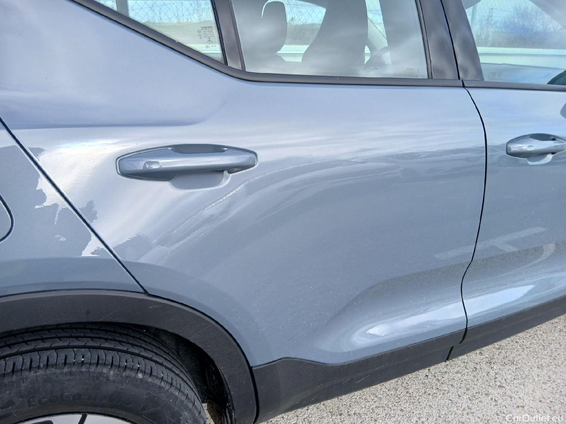  Volvo  XC 40 VOLVO XC40 / 2017 / 5P / todoterreno 1.5 T2 Momentum Pro Auto #26