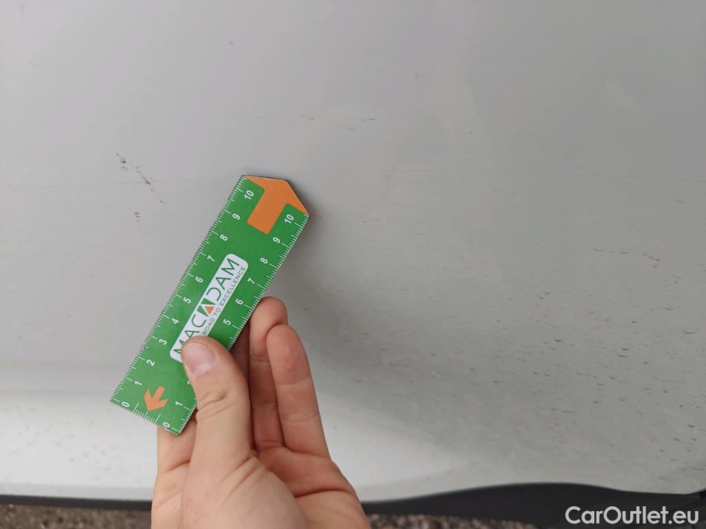  Volvo  XC 40 VOLVO XC40 / 2017 / 5P / todoterreno 1.5 T4 Twin Recharge R-Design Auto #28