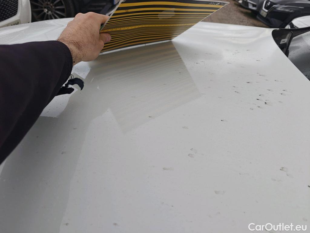  Volvo  XC60 VOLVO  / 2017 / 5P / todoterreno 2.0 B4 D AWD Momentum Pro Auto #13