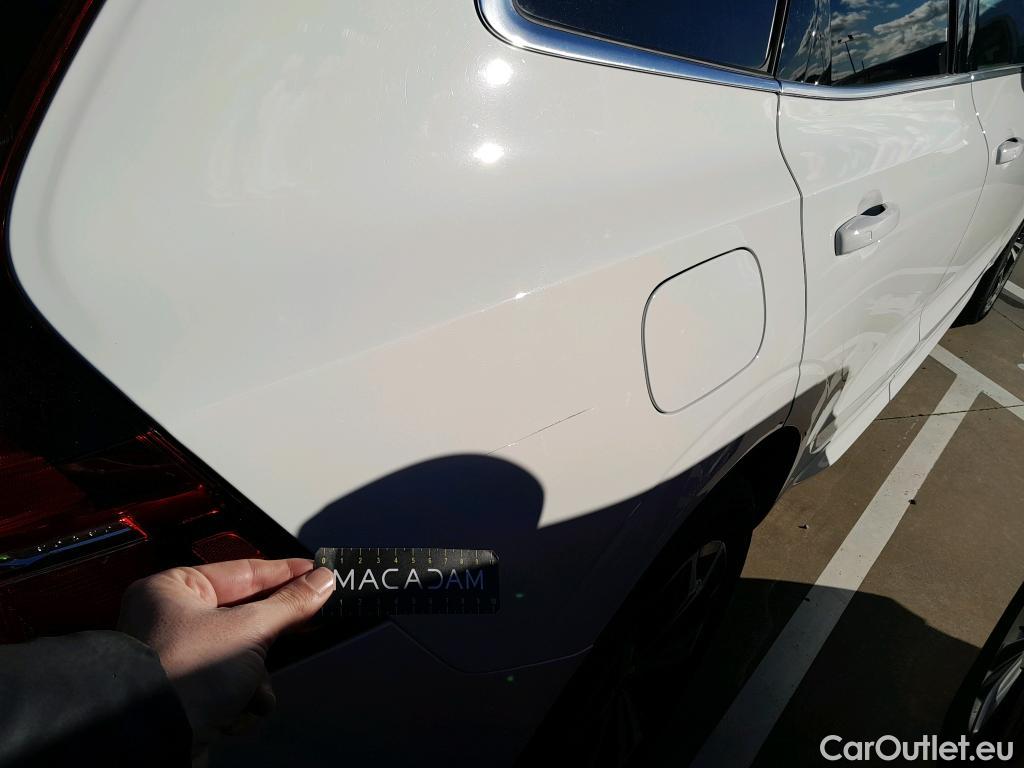  Volvo  XC60 VOLVO  / 2017 / 5P / todoterreno 2.0 B4 D Momentum Pro Auto #8