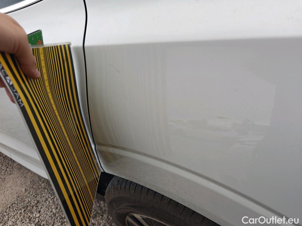  Volvo  XC60 VOLVO  / 2017 / 5P / todoterreno 2.0 B4 D AWD Momentum Pro Auto #40