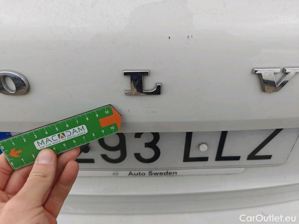  Volvo  XC60 VOLVO  / 2017 / 5P / todoterreno 2.0 B4 D AWD Momentum Pro Auto #45