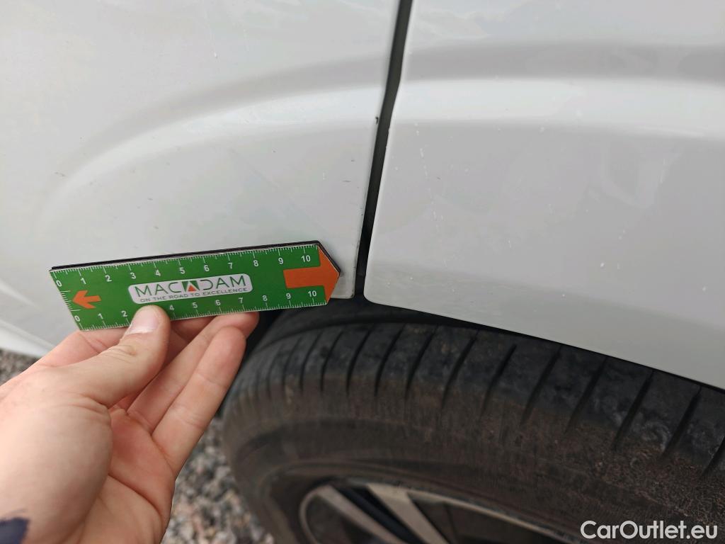  Volvo  XC60 VOLVO  / 2017 / 5P / todoterreno 2.0 B4 D AWD Momentum Pro Auto #59