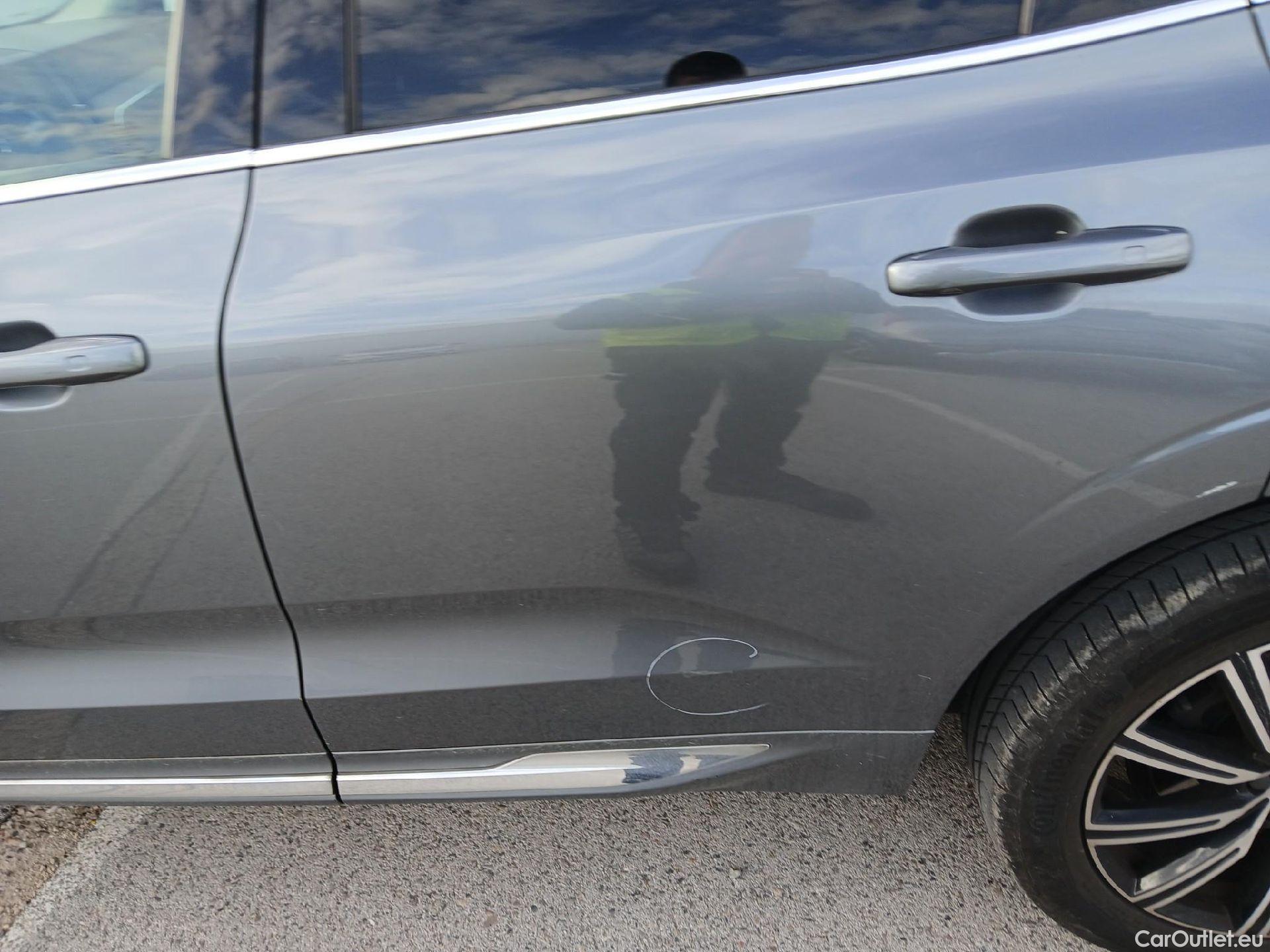  Volvo  XC60 VOLVO  / 2017 / 5P / todoterreno 2.0 B4 D Inscription Auto #9