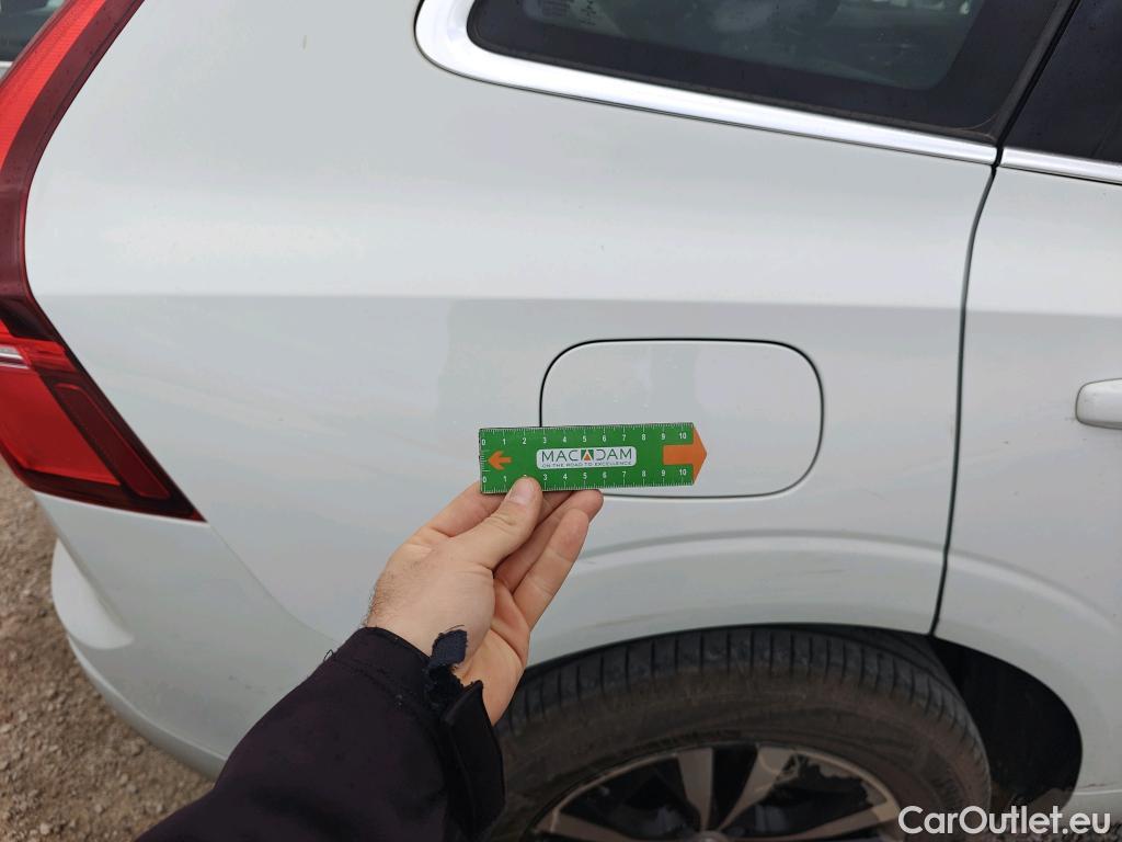  Volvo  XC60 VOLVO  / 2017 / 5P / todoterreno 2.0 B4 D AWD Momentum Pro Auto #27